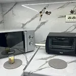Smile In Center Apartment